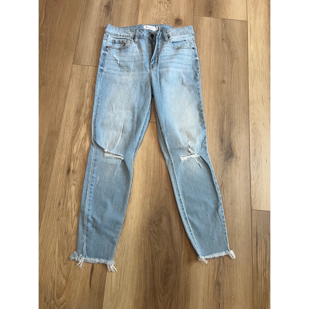 Oasis by Eunina Jeans Women's Size 11 Light Wash Distressed Skinny Raw Hem Stret